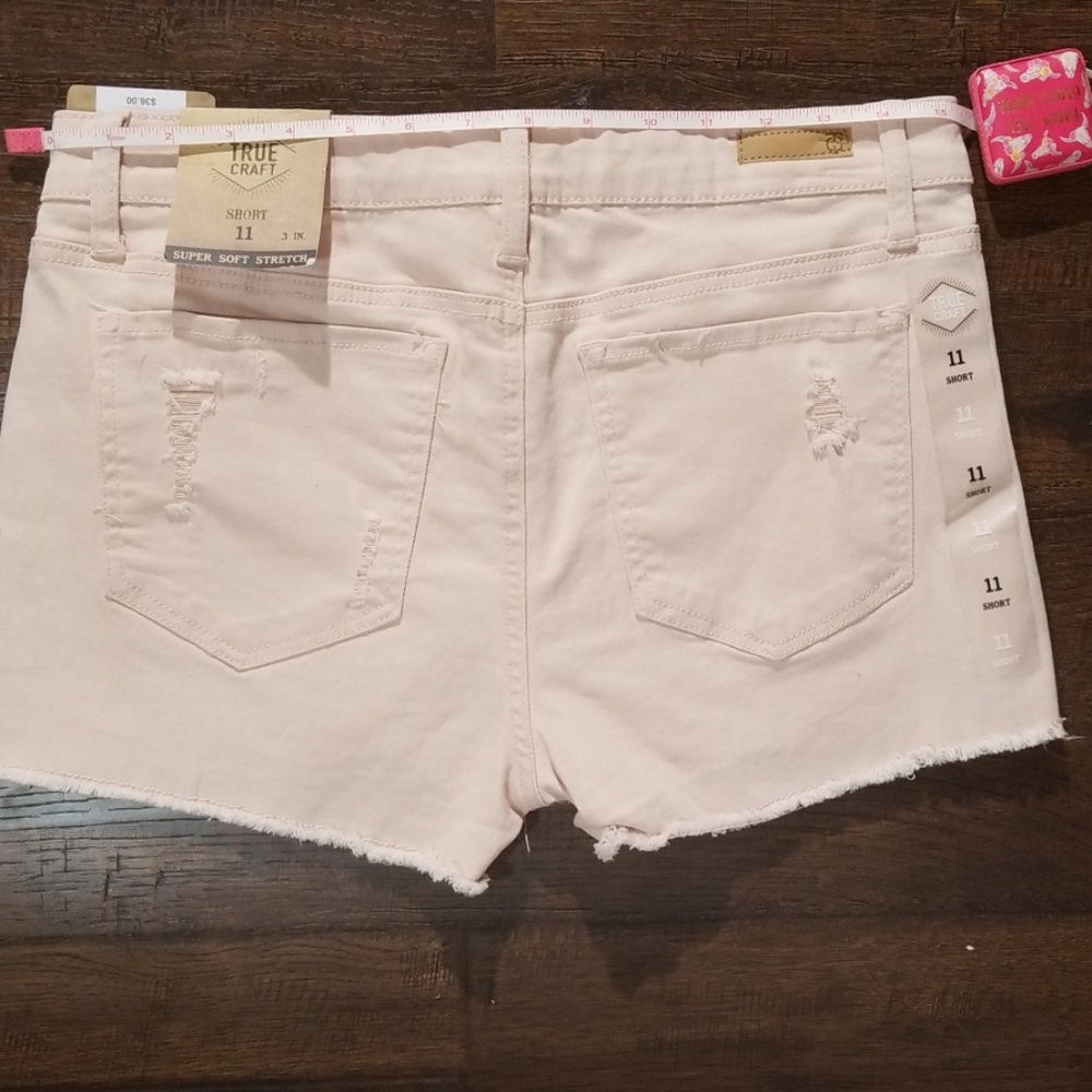 True Craft | Raw Hem Studded Shorts - Picture 4 of 8